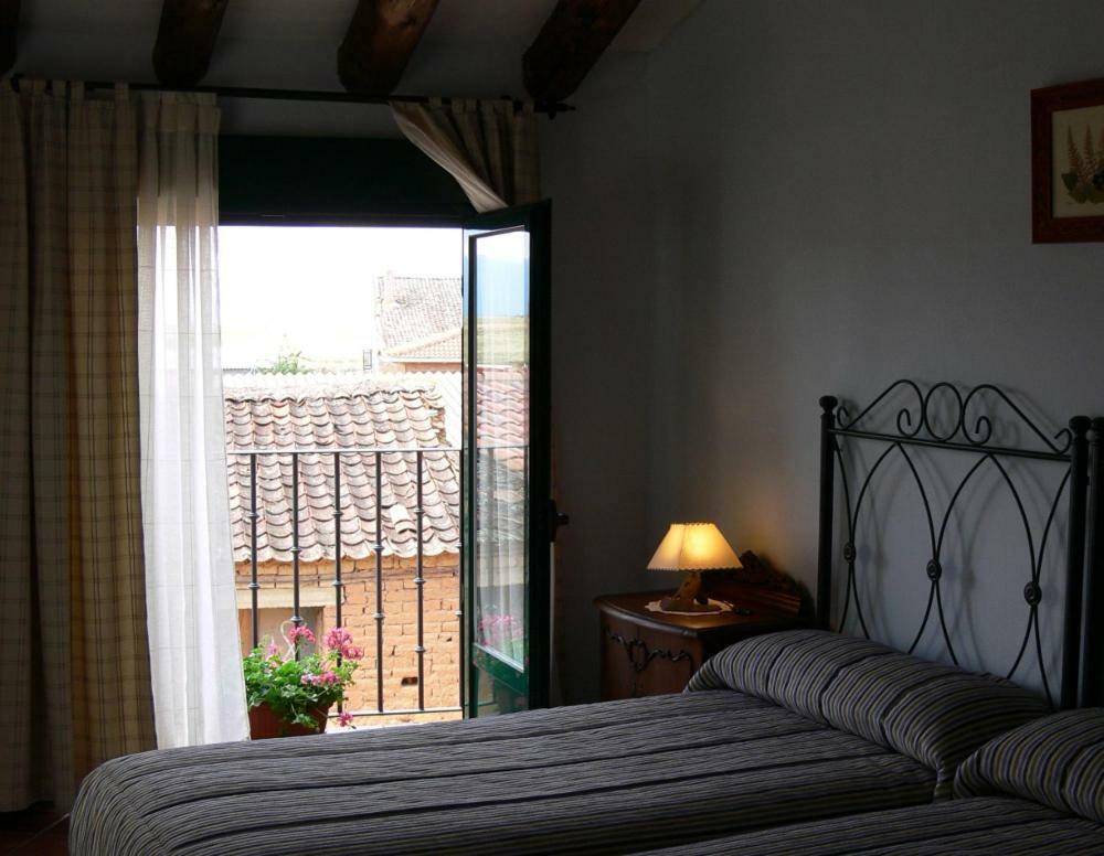 Las Casas De Yaguee, Ayllon Santa Maria de Riaza Esterno foto